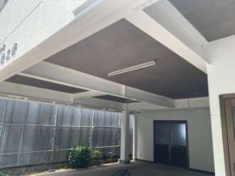 駐車場内 鉄骨塗装工事 塗装完了